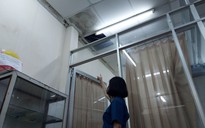 TP HCM: Trạm y tế ngay quận 1 bị ngập nước, mưa dột tứ bề