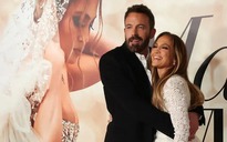 Đám cưới ngập sắc trắng của Jennifer Lopez và Ben Affleck