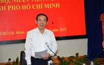 Bí thư Thành ủy TP HCM: “Anh chị em ngành y tế đừng thấy mình đơn độc”