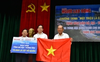 10.000 lá cờ Tổ quốc tặng ngư dân Bà Rịa - Vũng Tàu