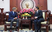 Bí thư Thành ủy TP HCM tiếp Đặc phái viên Tổng thống Mỹ John Kerry