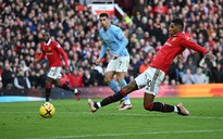 Man United khuấy đảo sân cỏ nước Anh