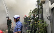 Hình ảnh cháy lớn trong hẻm ở Gò Vấp, 2 người mắc kẹt