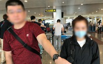 Cô gái "cầm nhầm" đồng hồ của khách nước ngoài bị camera an ninh ghi lại