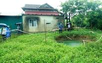 Xuất hiện "hố tử thần" sâu 12m trong vườn nhà dân ở Quảng Bình