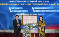 Trường đại học ở TP HCM nhận hơn 92 tỉ đồng học bổng, thiết bị dạy học