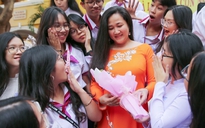 “Cười hết cỡ” trong ngày Nhà giáo Việt Nam