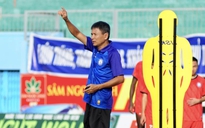 HLV Võ Đình Tân nộp đơn từ chức, CLB Khánh Hòa rơi vào thế khó