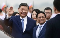 Thủ tướng Phạm Minh Chính đón Tổng Bí thư, Chủ tịch Tập Cận Bình tại sân bay Nội Bài