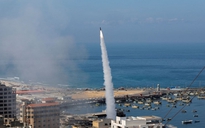 Sốc: Hamas phóng rốc-két trúng nơi "nhạy cảm" của Israel