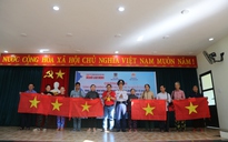 Trao 10.000 lá cờ Tổ quốc và 70 suất quà, học bổng tại Quảng Nam