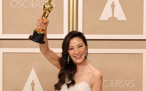 Dương Tử Quỳnh “đá xéo” phóng viên CNN trên sân khấu lễ trao giải Oscar 2023