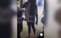 Xôn xao clip nữ sinh bị đấm, đạp tới tấp ngay trong trường