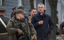 Tổng thư ký NATO đến Kiev, Nga lập tức cảnh báo