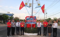 Rực rỡ “Đường cờ Tổ quốc” trên tuyến đường ven biển Ninh Thuận