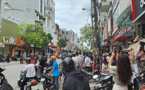 CLIP: Ngoài đại ca Tuấn "thần đèn", công an còn khám nhà một "anh chị" khác