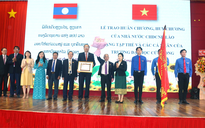 Trường ĐH Cửu Long nhận phần thưởng cao quý từ Lào