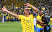 Ronaldo hét vào mặt trọng tài, Al-Nassr ngược dòng vào vòng bảng AFC Champions League