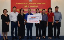 Kiều bào Czech trao quà hỗ trợ nạn nhân vụ cháy chung cư mini ở Hà Nội