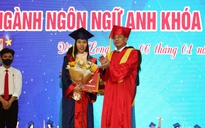 Trường ĐH Cửu Long trao bằng tốt nghiệp cho 447 tân cử nhân Ngôn ngữ Anh
