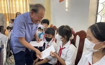 Trao tặng 350 suất học bổng cho học sinh dân tộc thiểu số tỉnh Khánh Hòa