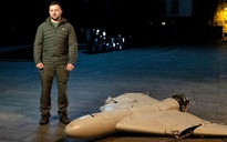 Ukraine tấn công căn cứ Nga bằng tên lửa hành trình, "thiêu rụi 400 UAV"