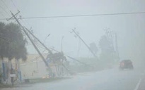 Clip: Bão Milton đổ bộ Florida, kèm lốc xoáy kinh hoàng