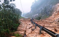 Đèo Khánh Lê nối Nha Trang – Đà Lạt tê liệt do sạt lở nghiêm trọng 