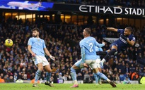 Thoát thua Chelsea, Man City lo hết cơ hội giữ cúp vô địch