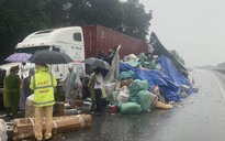 Tai nạn trên tuyến cao tốc Cam Lộ - La Sơn, tài xế nguy kịch