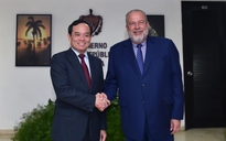 Phó Thủ tướng Trần Lưu Quang hội kiến với Thủ tướng Cuba