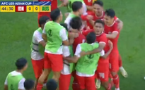 U23 Indonesia giành chiến thắng lịch sử nhờ cầu thủ ẩu đả ở SEA Games