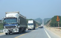 Phân luồng giao thông trên tuyến cao tốc Cam Lộ - La Sơn còn nhiều bất cập