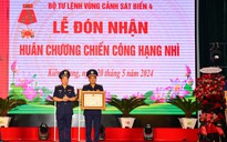 Bộ Tư lệnh Vùng Cảnh sát biển 4 nhận Huân chương Chiến công