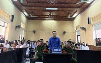 Nhớ lại mâu thuẫn, gã đàn ông đâm chết bạn nhậu