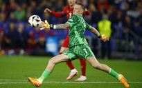 Euro 2024: Tuyển Anh thắng nhọc, thủ môn Pickford sánh ngang huyền thoại