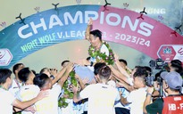 Nam Định vô địch sau 39 năm, Văn Toàn, Tuấn Anh lần đầu nâng cúp