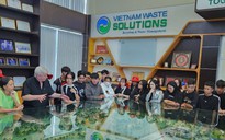 Đoàn sinh viên Trường Đại học Cần Thơ tham quan VWS