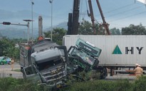 Tai nạn nghiêm trọng ở Đà Nẵng, xe đầu kéo lao vào xe tải 
