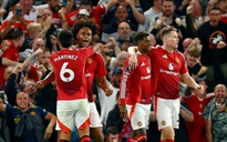 Tân binh Zirkzee giúp Man United giật 3 điểm ngày khai mạc Ngoại hạng Anh