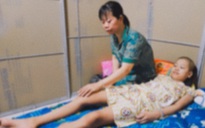 Tiệc sinh nhật đặc biệt của bé gái 11 tuổi mắc bệnh ung thư xương hiếm gặp