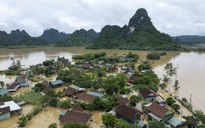 Bất ngờ cuộc sống ở "Làng du lịch tốt nhất thế giới" Tân Hóa trong cảnh ngập lụt