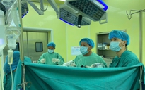 Bệnh viện tuyến huyện mổ nội soi dị dạng sỏi thận
