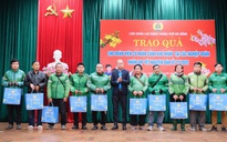 Trao 93 suất quà Tết cho đoàn viên nghiệp đoàn có hoàn cảnh khó khăn