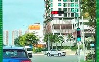 Công an TP Thủ Đức truy tìm ô tô Audi "đi đến đâu đèn xanh bật đến đó"