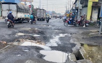 Quốc lộ 1K xuống cấp thảm hại, người đi đường "nín thở" mỗi lần đi qua