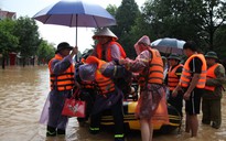Thường trực Chính phủ: Không để người dân bị cảnh "màn trời chiếu đất", đói, rét vì mưa lũ