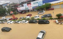 Ô tô ngập nước la liệt ở vùng bão lũ, các hãng bảo hiểm chi trả ra sao?