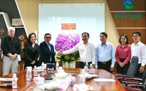Lãnh đạo xã Hưng Long thăm, chúc mừng VWS nhân Ngày Doanh nhân Việt Nam