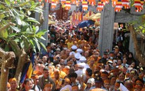 Hàng ngàn tăng ni, Phật tử viếng Trưởng lão Hòa thượng Thích Trí Tịnh nhập tháp